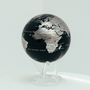 黑色和銀色地圖